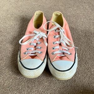 Size 6 Pink Converse, just need a good clean!